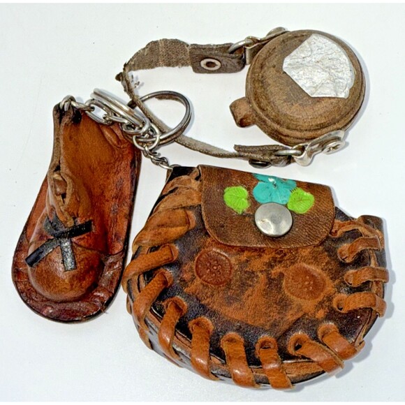 Vintage Handcrafted Tooled Leather Keychains Coin Purse, Shoe, Canteen Mexico - Picture 9 of 9
